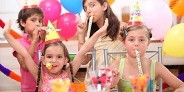 Finding Birthday Decoration Items & Gifts For Your Children Online